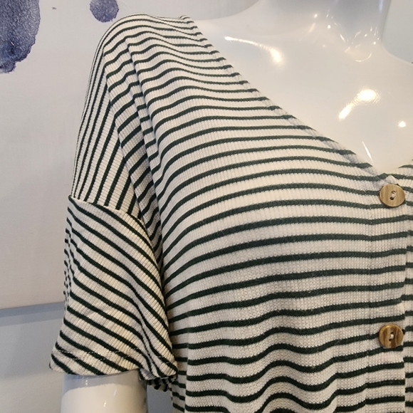 Lush, womens size L, green & white stripes w/ faux buttons, tie w/ flowy sleeves - Picture 4 of 14